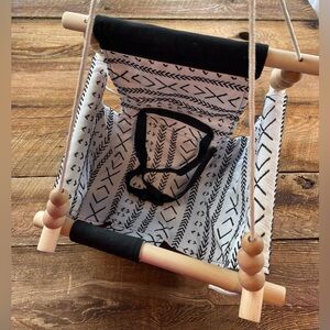 Black and White Patterned Baby Swing